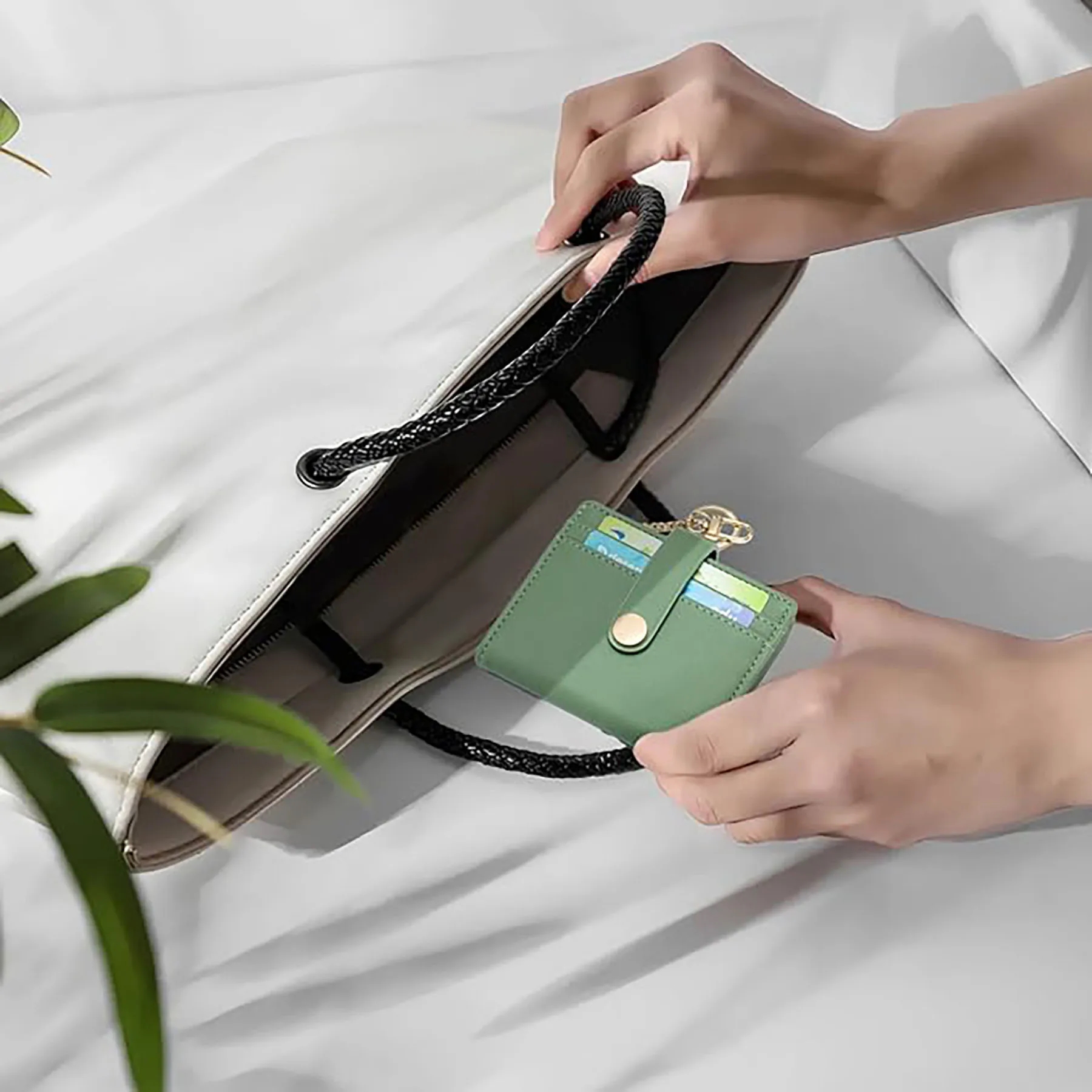 Women's RFID Blocking Slim Wallet 3