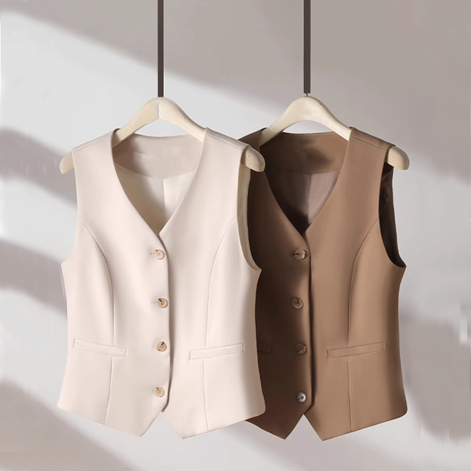 Sleeveless western-style vest 6