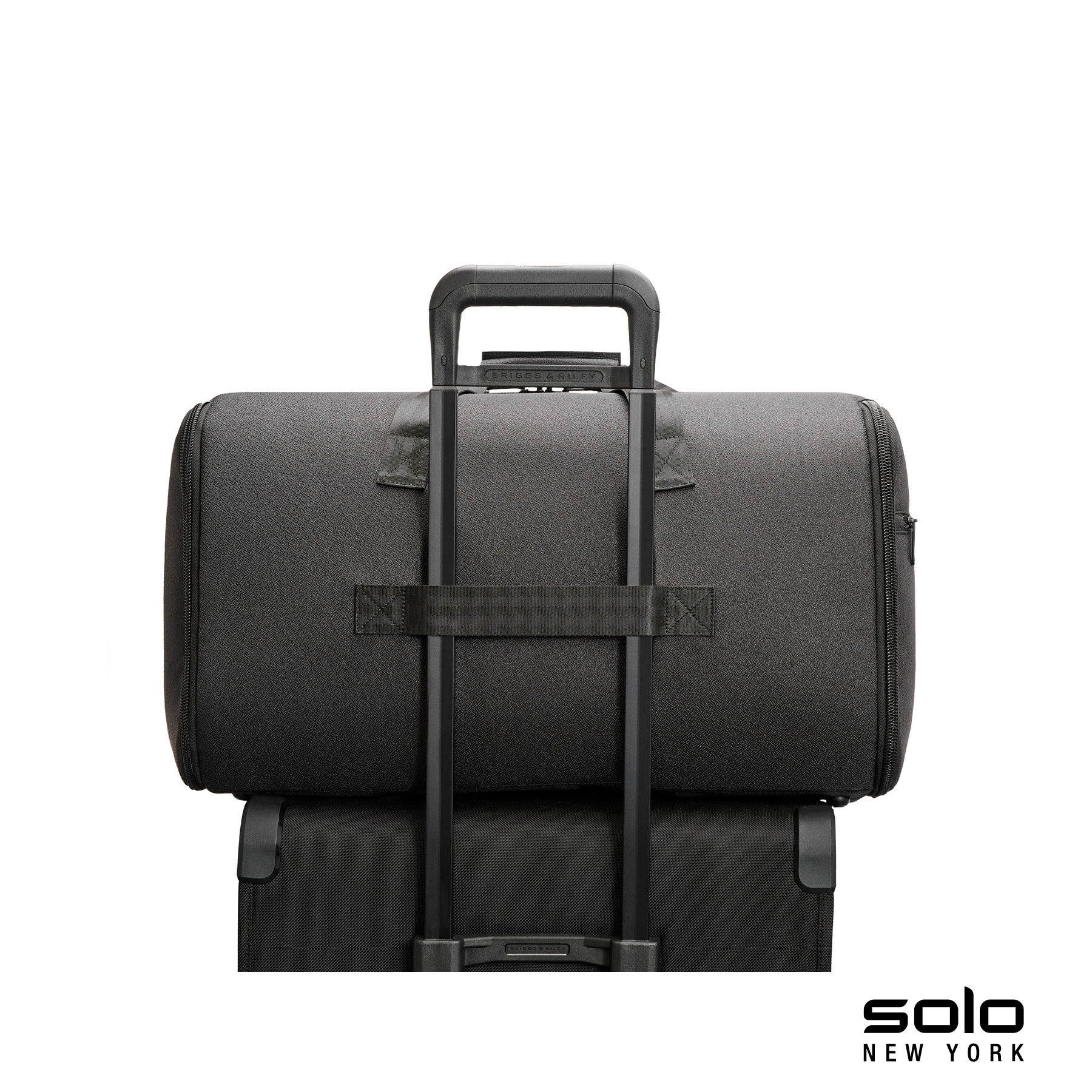 Solo New York Boarding Garment Duffel 18