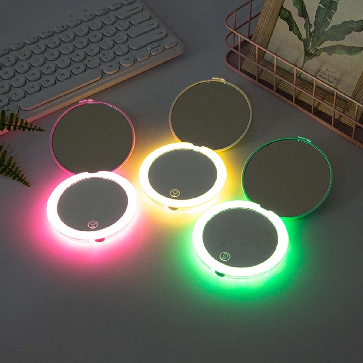 Rechargeable Led Compact Makeup Mirror 3