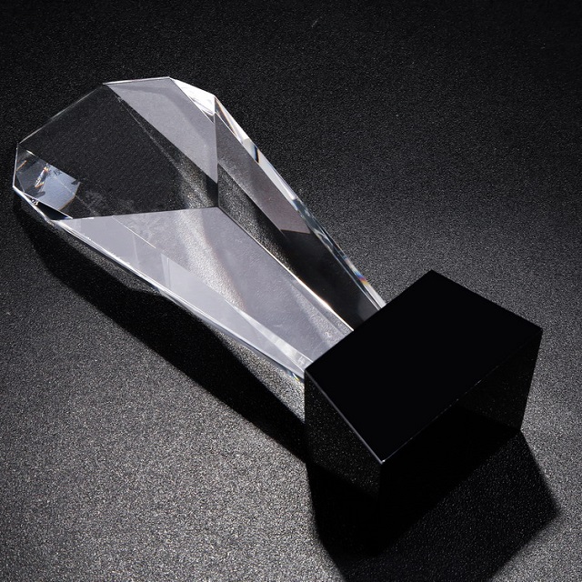 Crystal Trophy A19-142 4