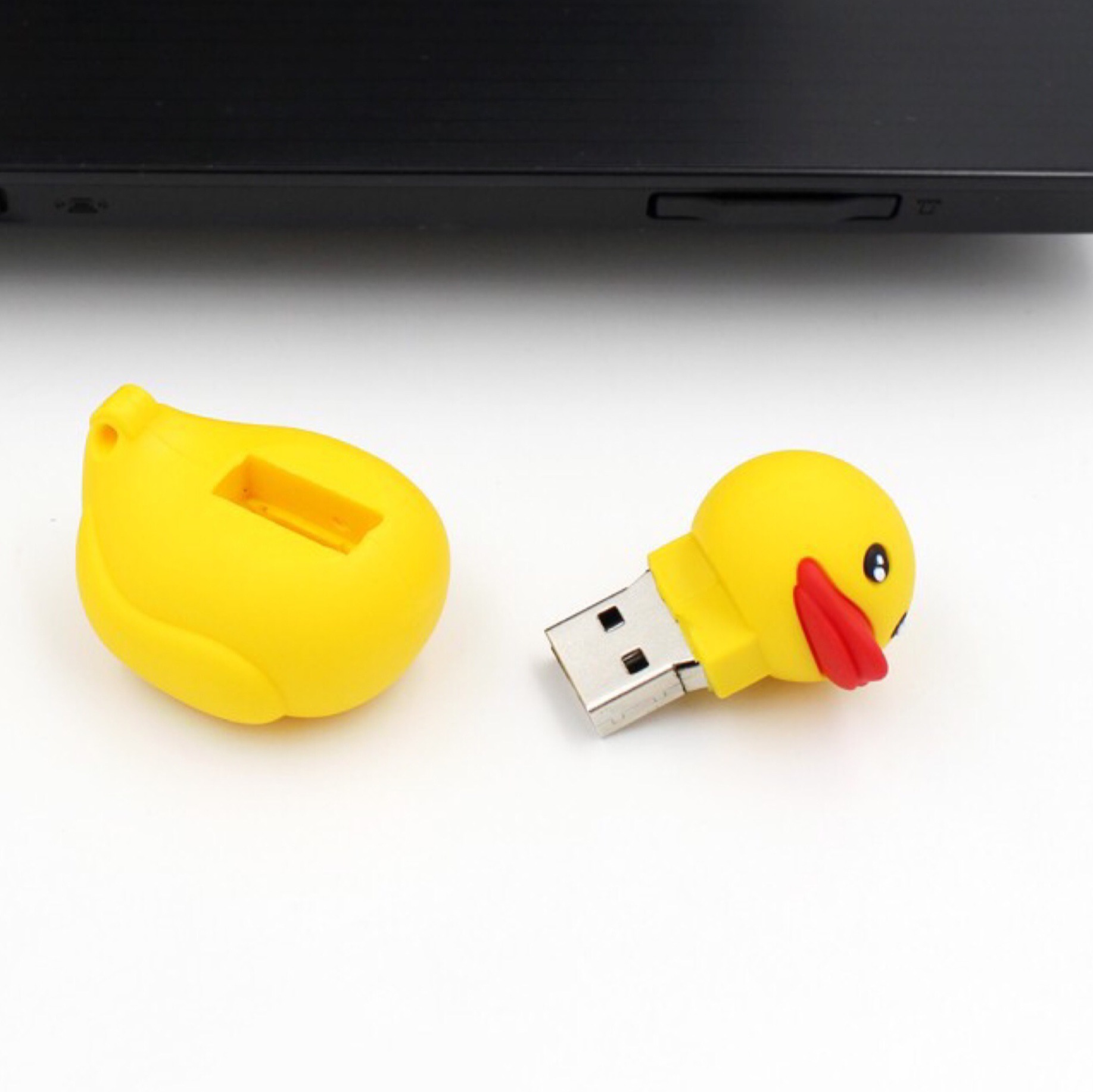 Mini Duck USB Flash Drive 8