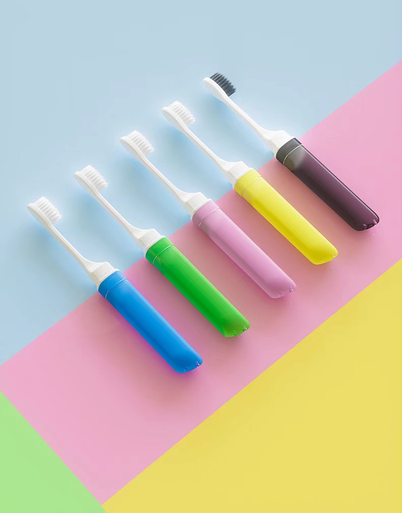 Portable Flooding Travel Toothbrush 2