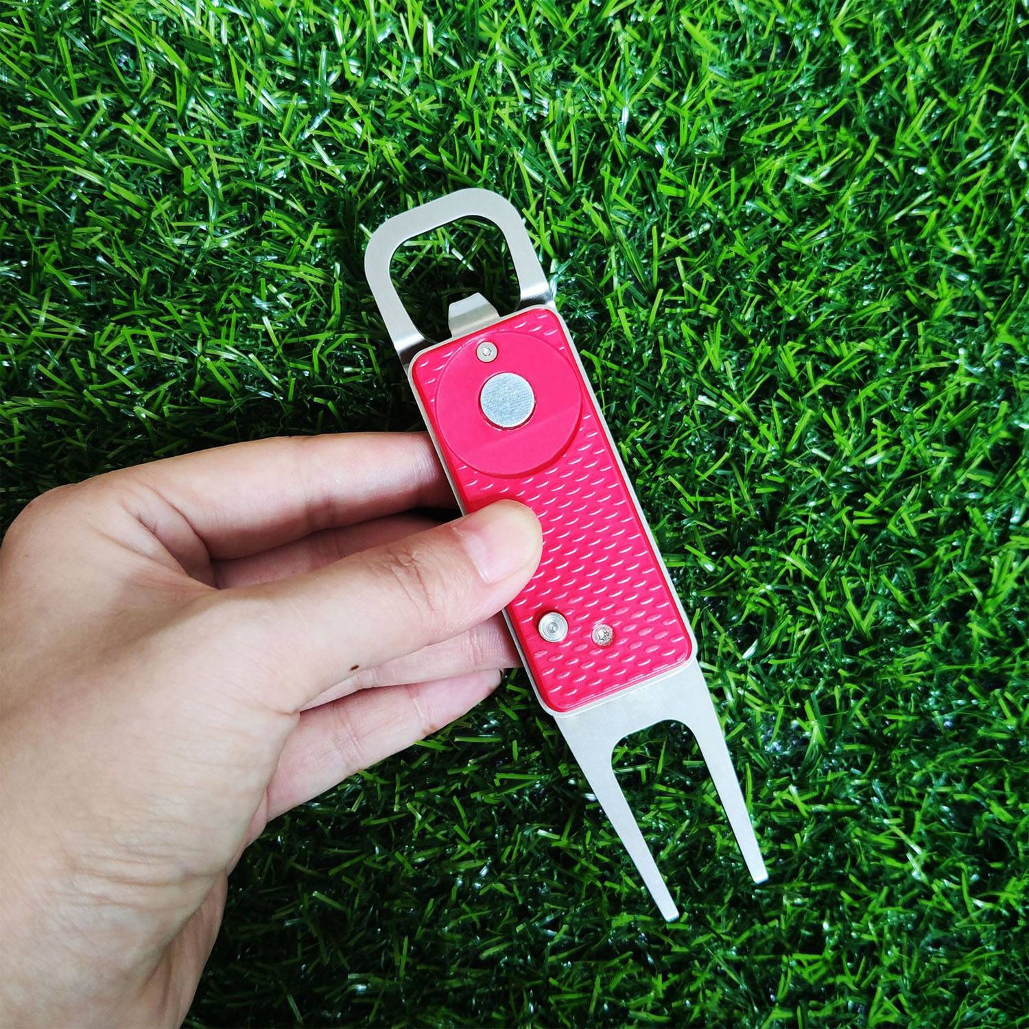 Ergonomic Zinc Alloy Golf Green Fork 1