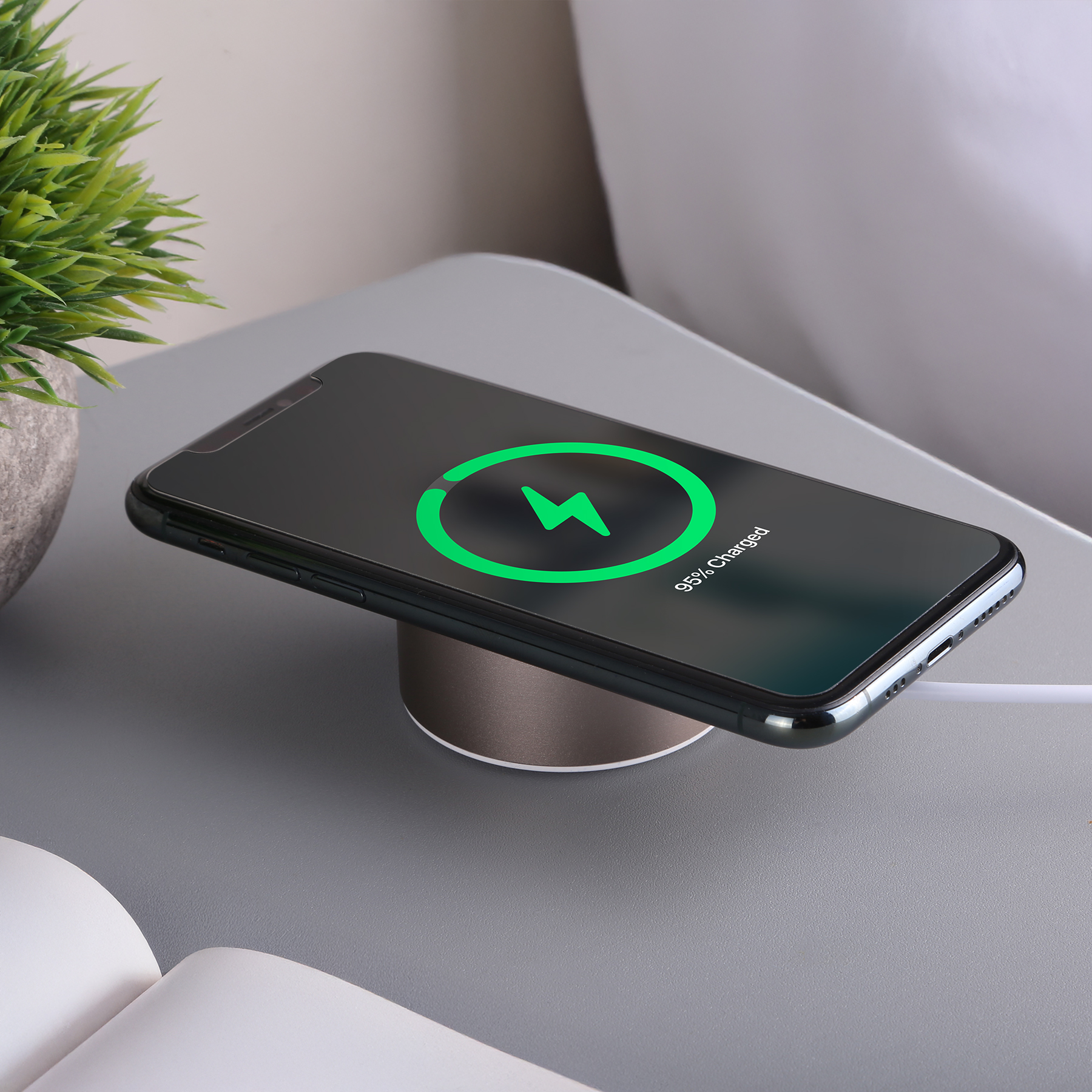 Chromeo Wireless Earbuds And Wireless Charger 11