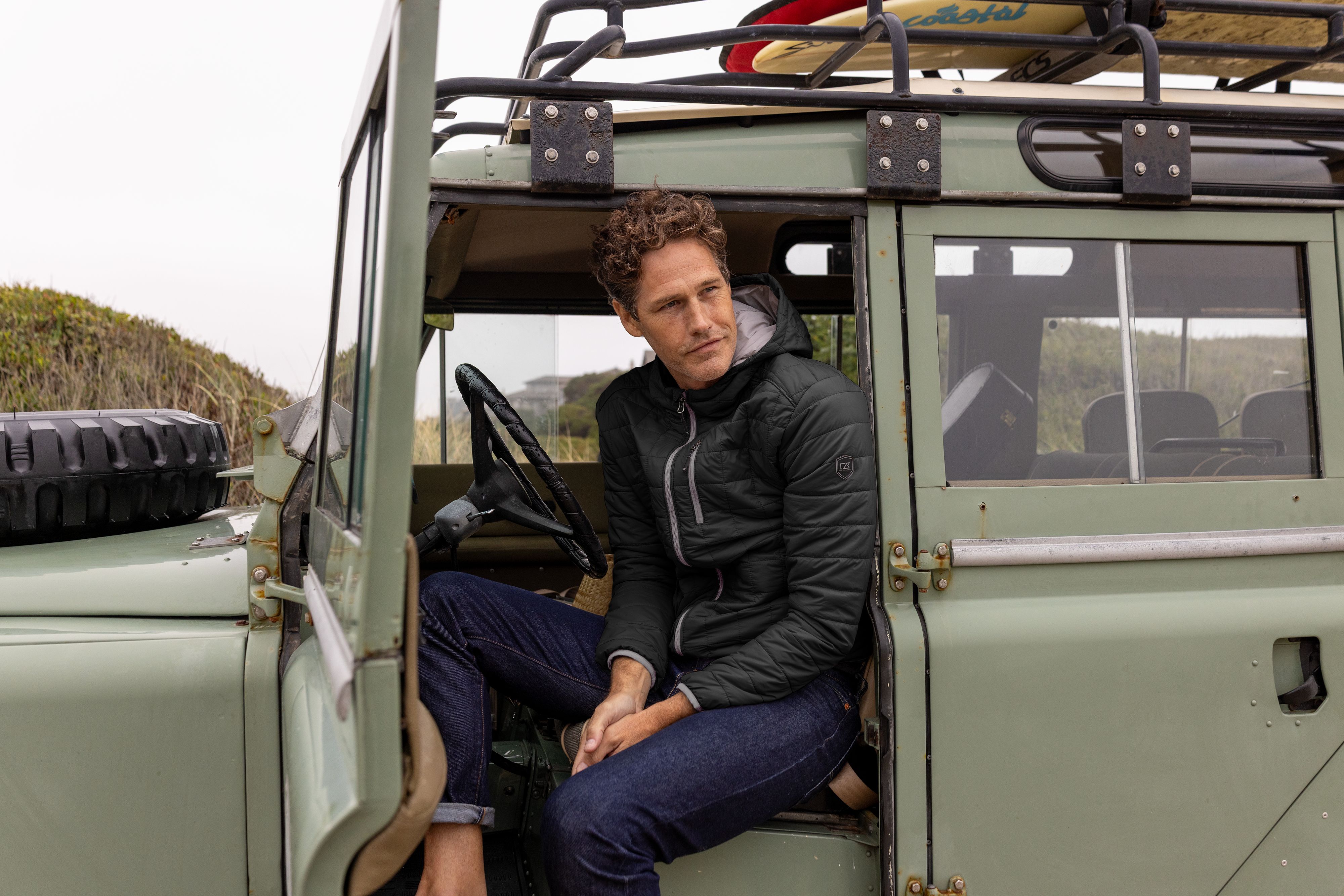 Cutter & Buck Rainier Recycled Insulated Puffer Mens Full Zip Hooded Jacket Jacket 24