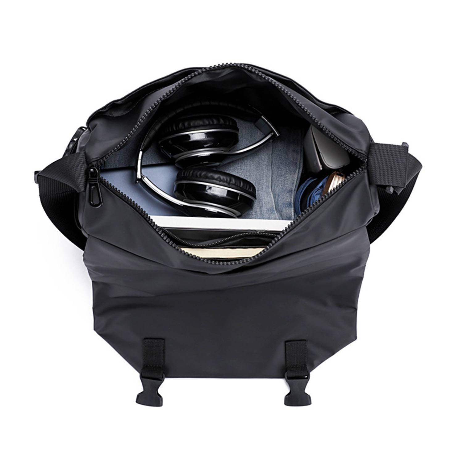Large-capacity sports shoulder Messenger bag 5
