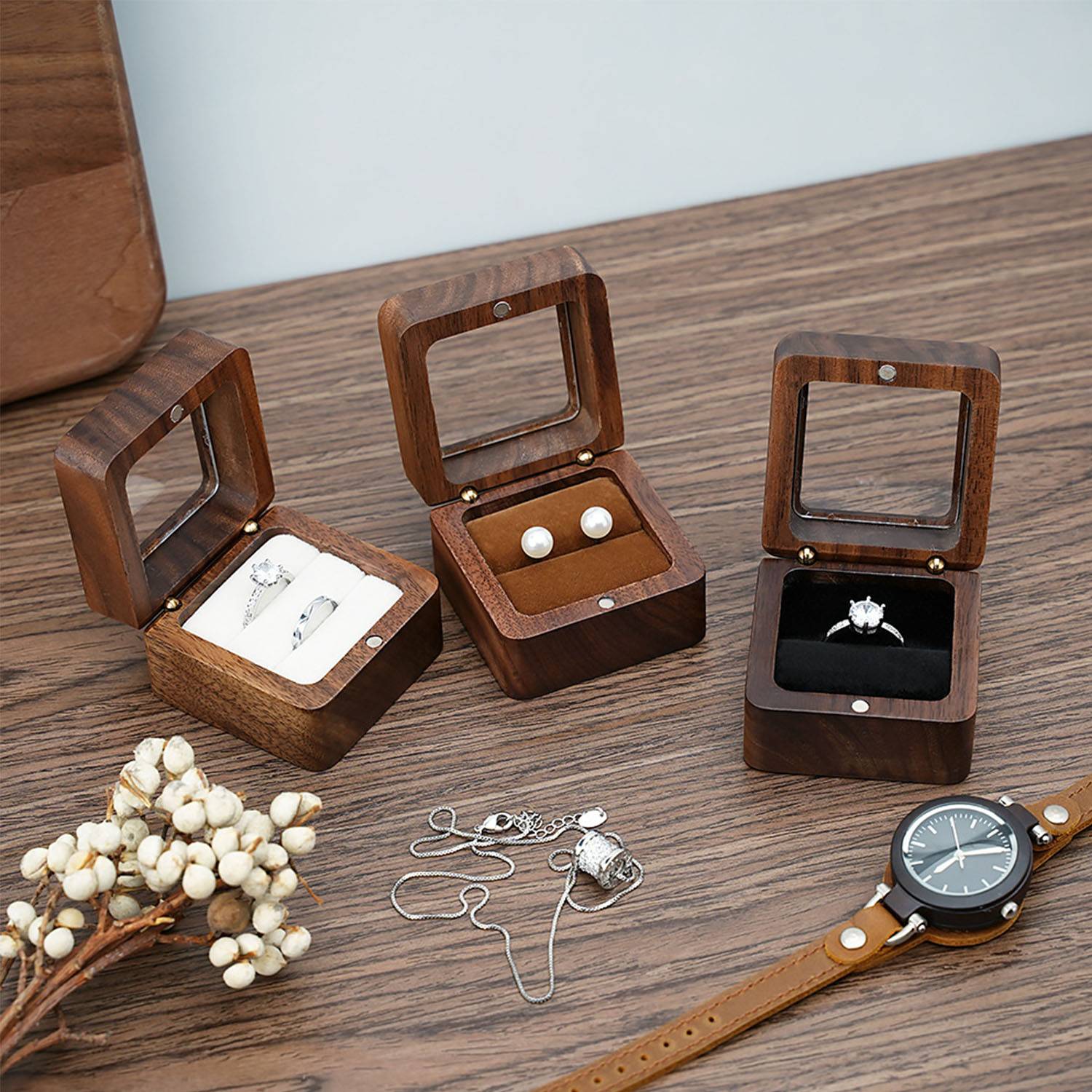 Walnut jewelry ring box 3