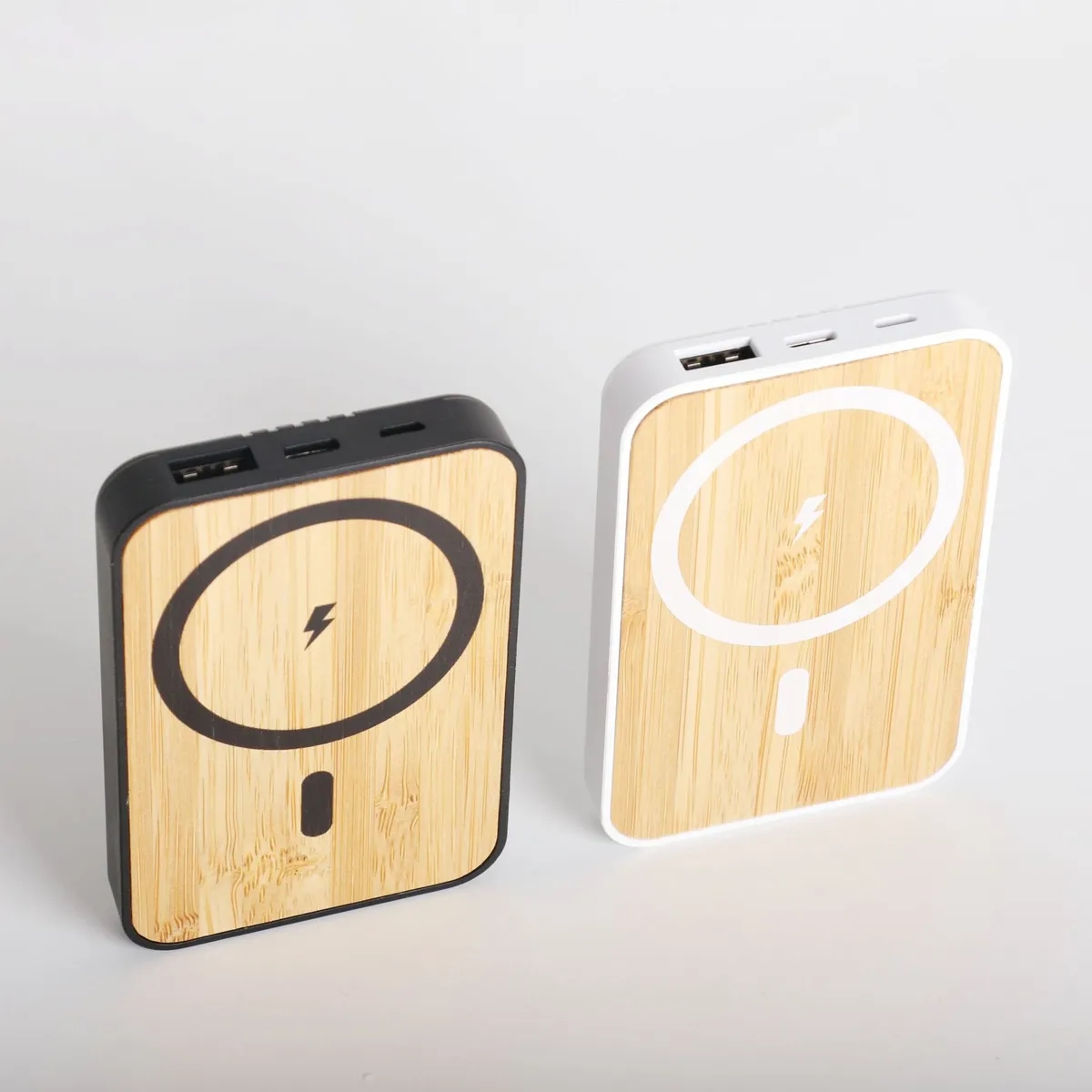 Bamboo USB Wireless Magnetic Charging Power Bank 2