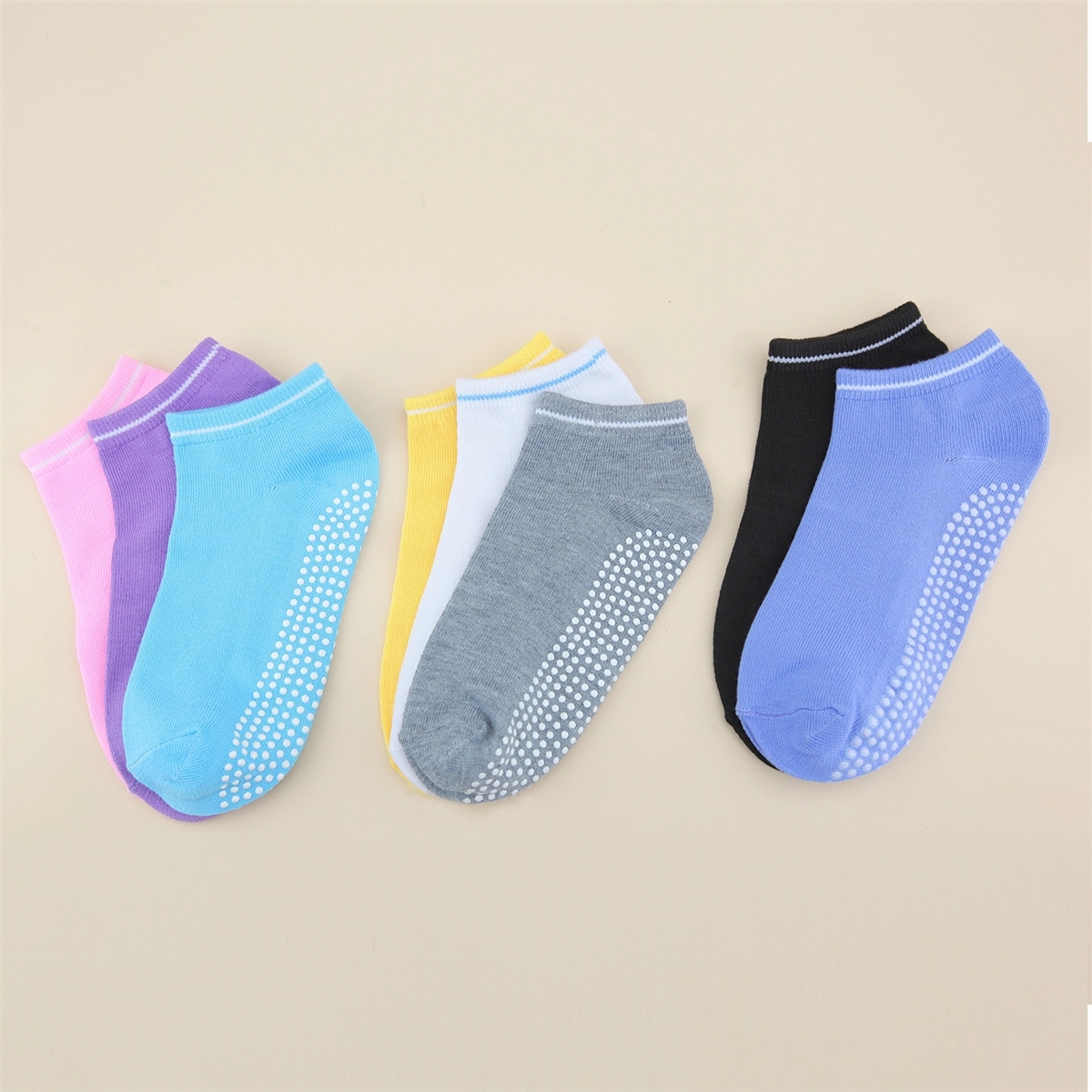 Non Skid Floor Yoga Socks For Women 4