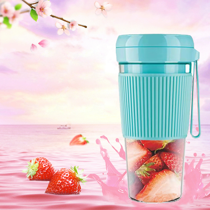 Portable Cup Blender with 1200mAh Built-In Battery and 10oz Capacity 2