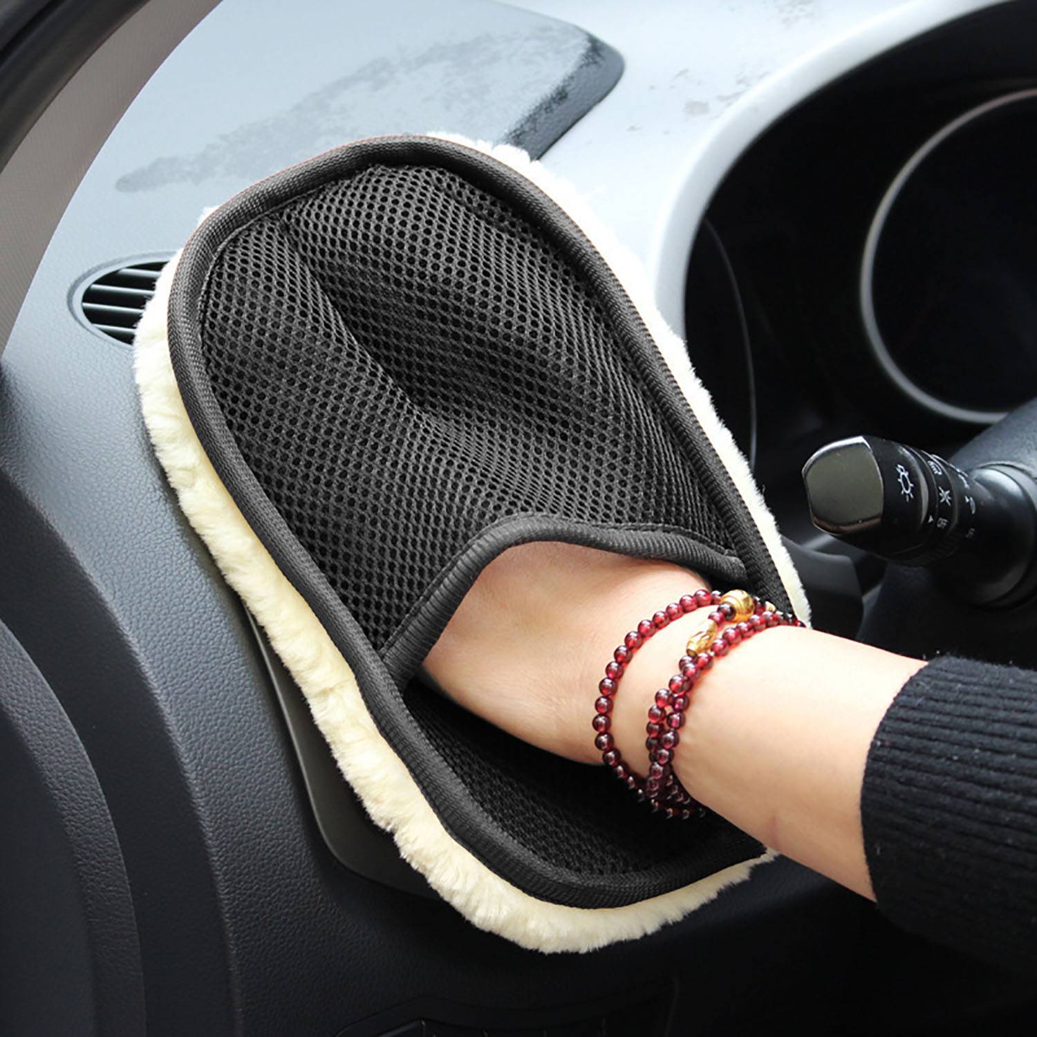 Premium Double-Sided Faux Wool Car Cleaning Glove 4