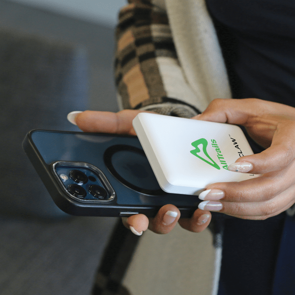 Lion Energy CLAW 10000 mAh Magsafe PD20W Fast Charge Powerbank 10