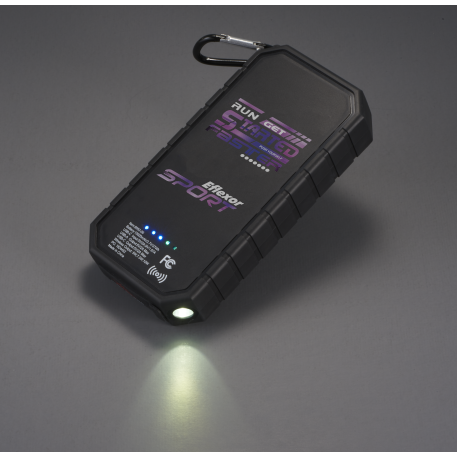 High Sierra® IPX 5 Solar Fast Wireless Power Bank 39