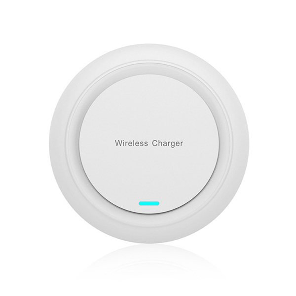 Qi-Certified 10W Max Fast Wireless Charging Pad 4