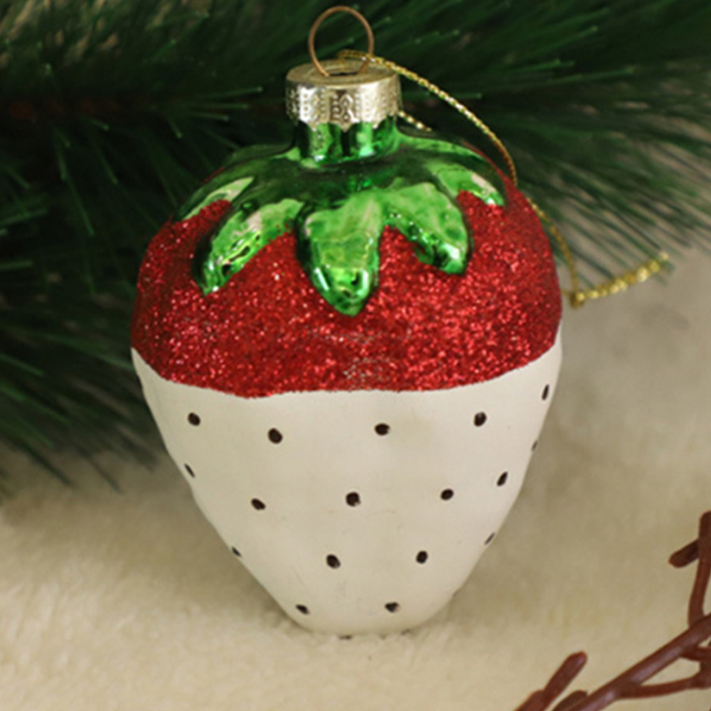 Strawberry Shape Christmas Ornaments 3