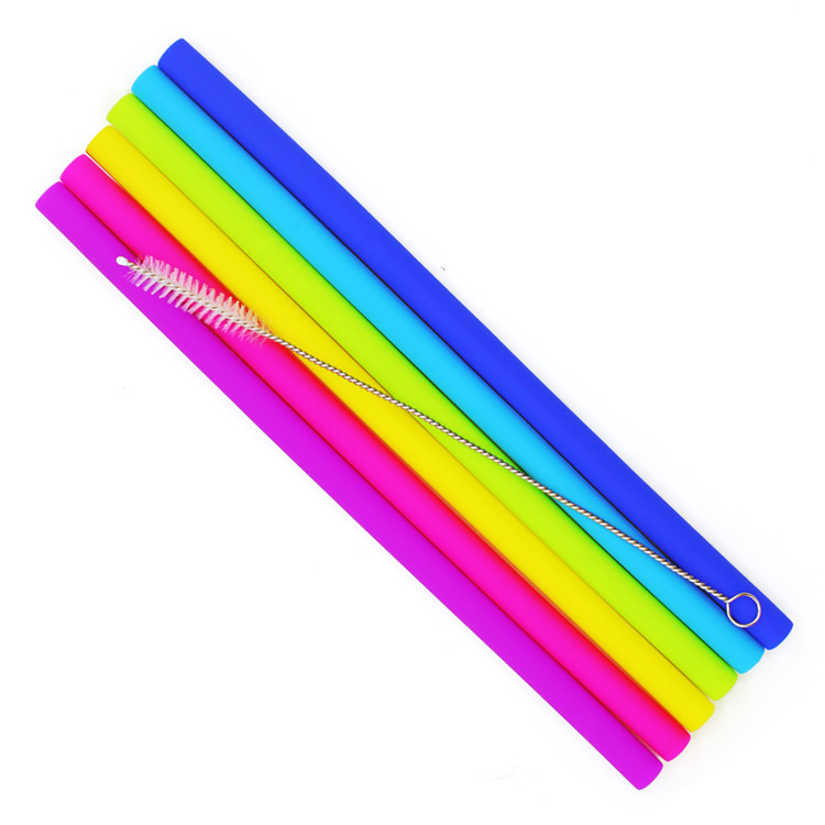 Silicone Straw In Box With Carabiner 2