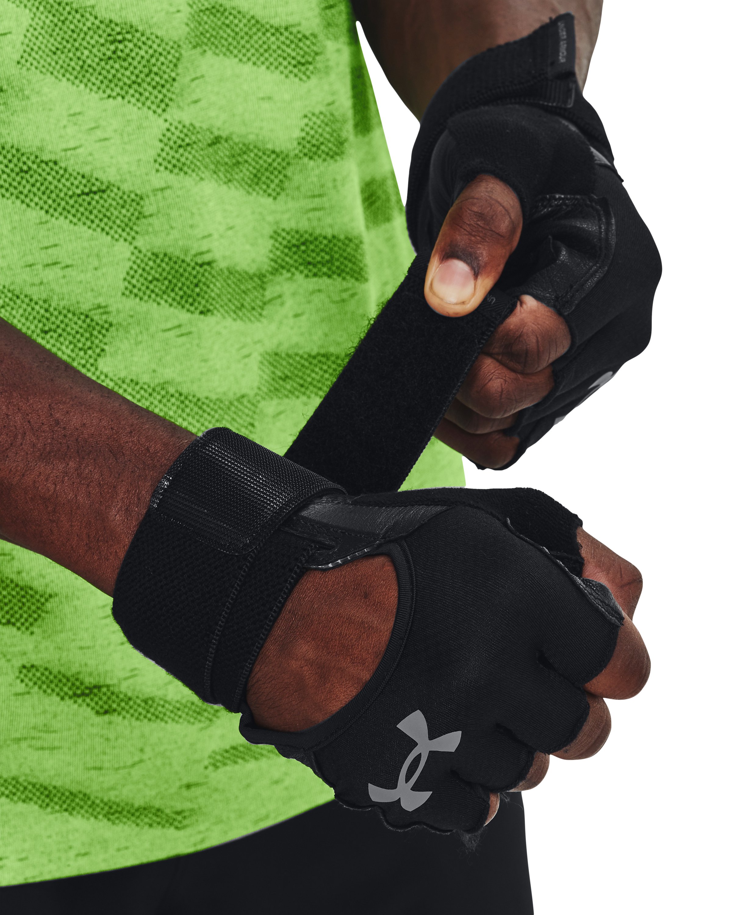 UA Weightlifting Men's Gloves 2