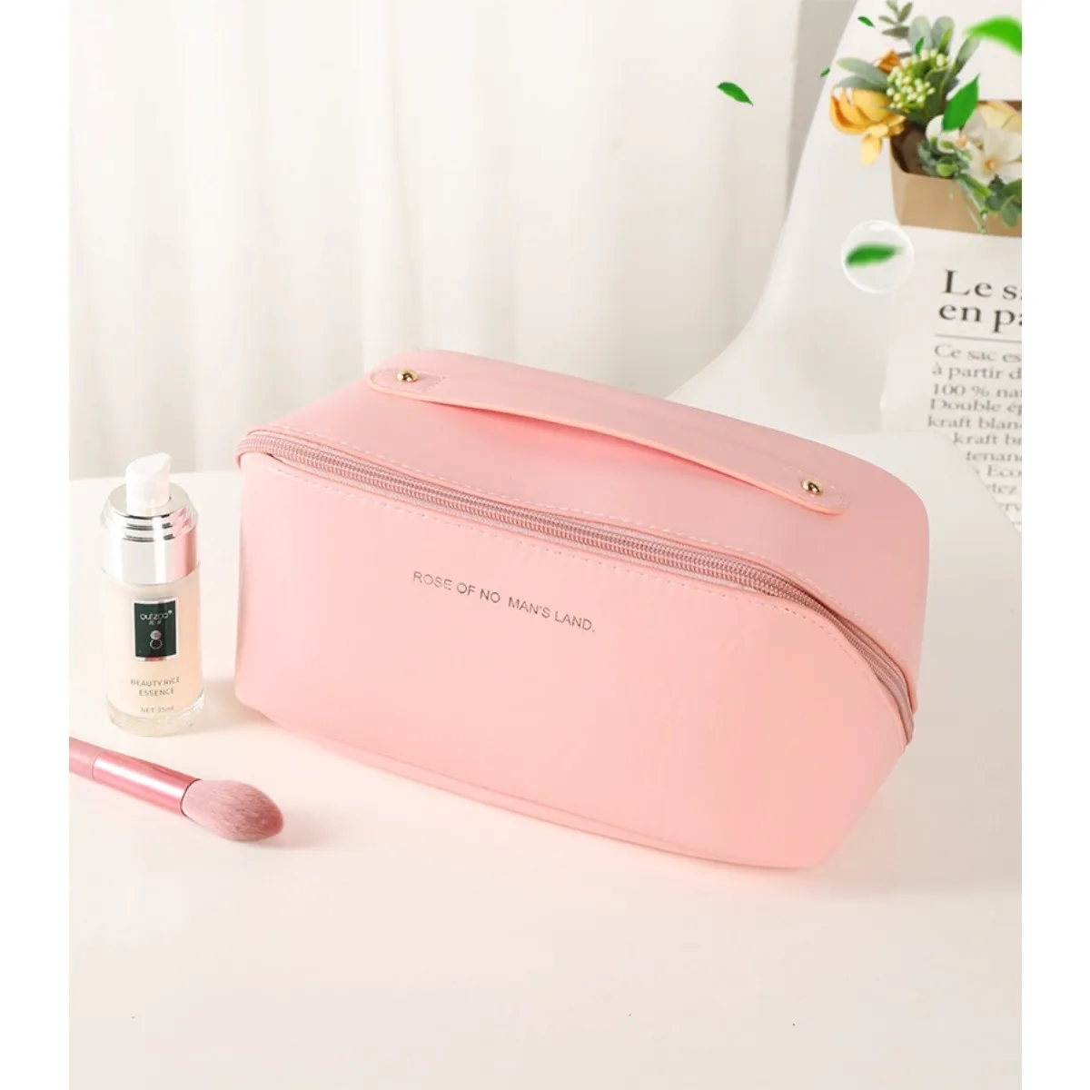Square toiletry bag 11