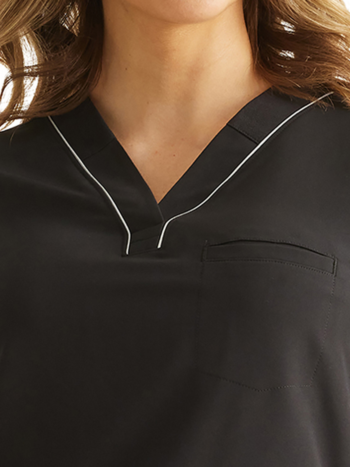 Healing Hands - 360 - Women's 1-Pocket Stella V-Neck Top 1