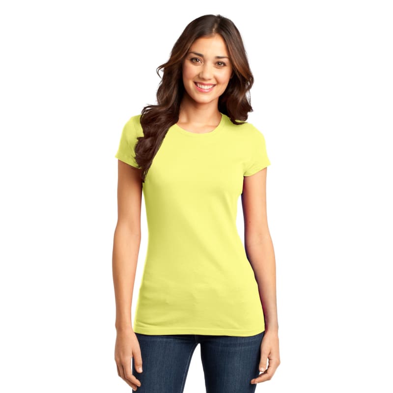 District Women's Fitted Very Important Tee . 3