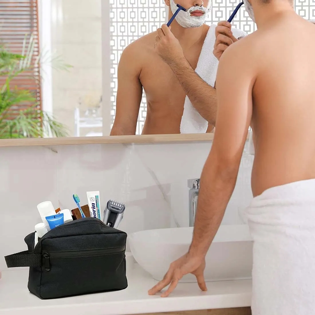 Travel Toiletry Bag for Women and Men 3