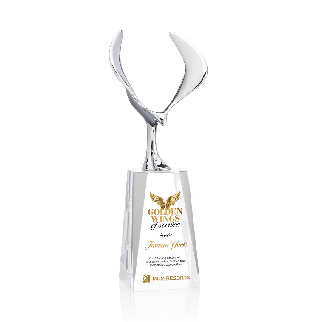Maverick Eagle VividPrint™ Award on Cairns Base - Clear 5