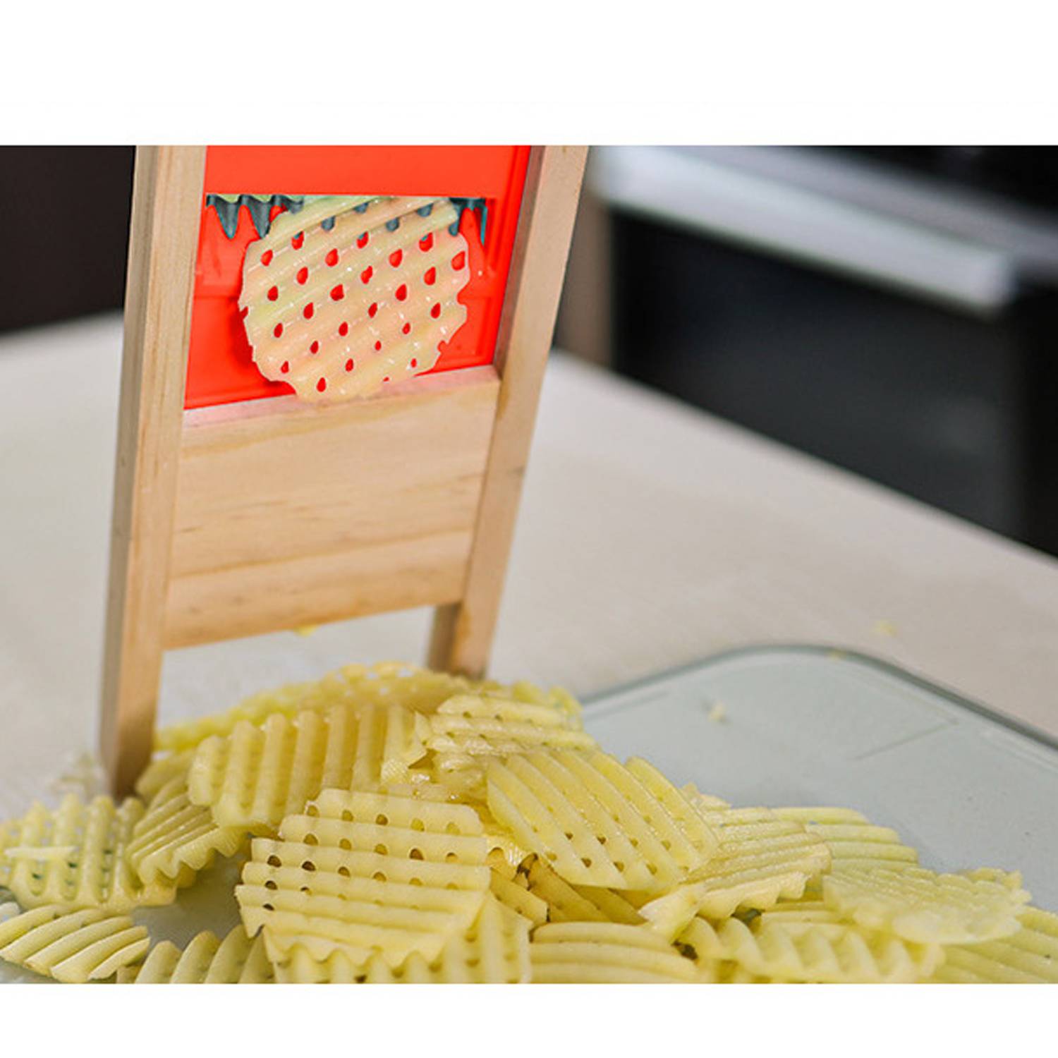Handheld Kitchen Solid Wood Potato Grid Slicer 5