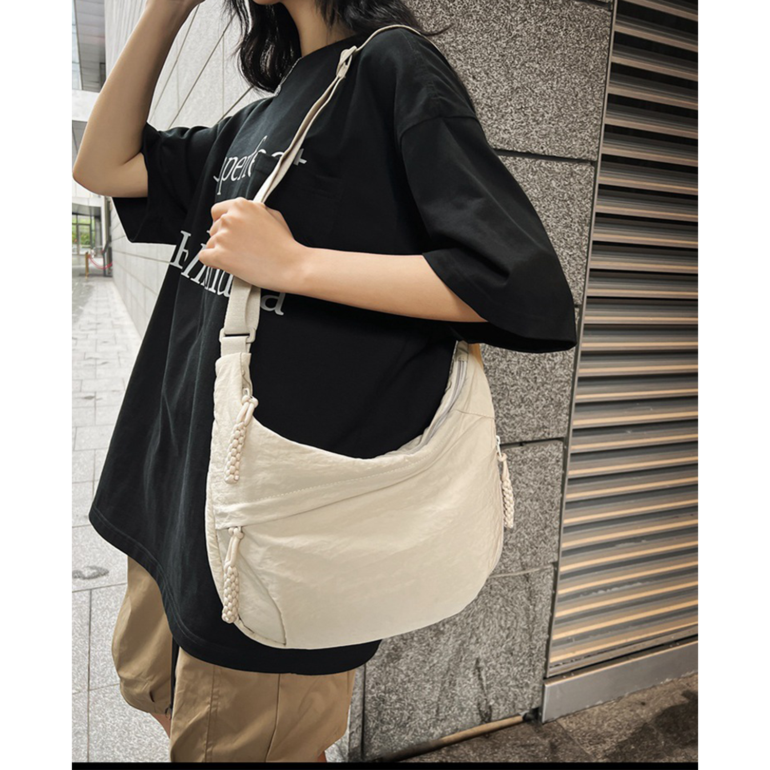 Shoulder Bag w/ Adjustable Strap 1