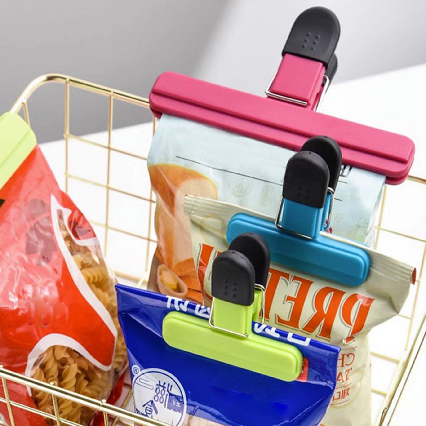 Big Chip Clips With Air Tight Seal Grip 4