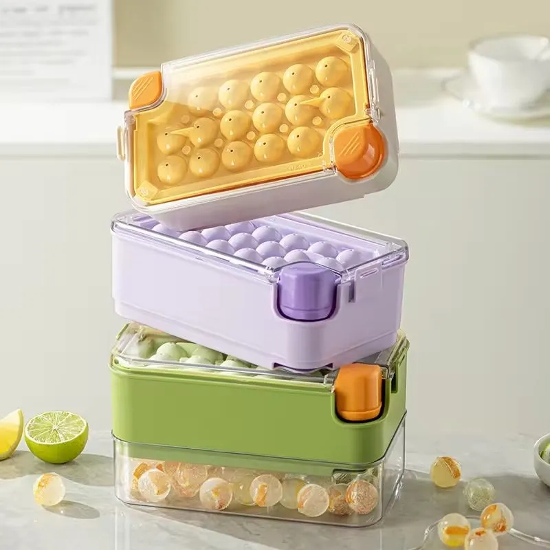 Ice Cube Tray with Lid and Bin 4