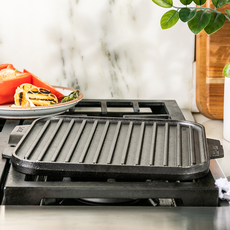 Lodge® 10.5" Cast Iron Reversible Grill / Griddle 19