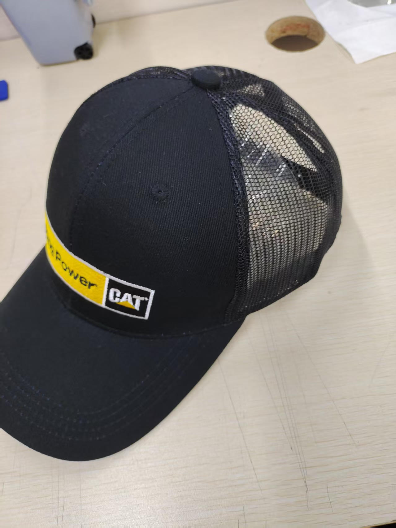 Plastic buckle baseball cap with mesh 5