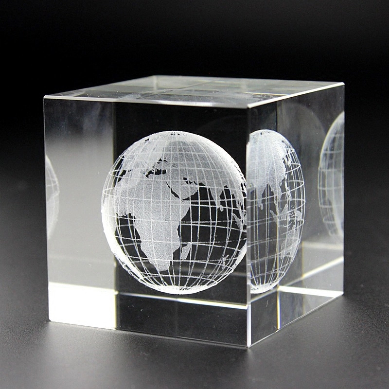 3D Crystal Cube Paperweight 3