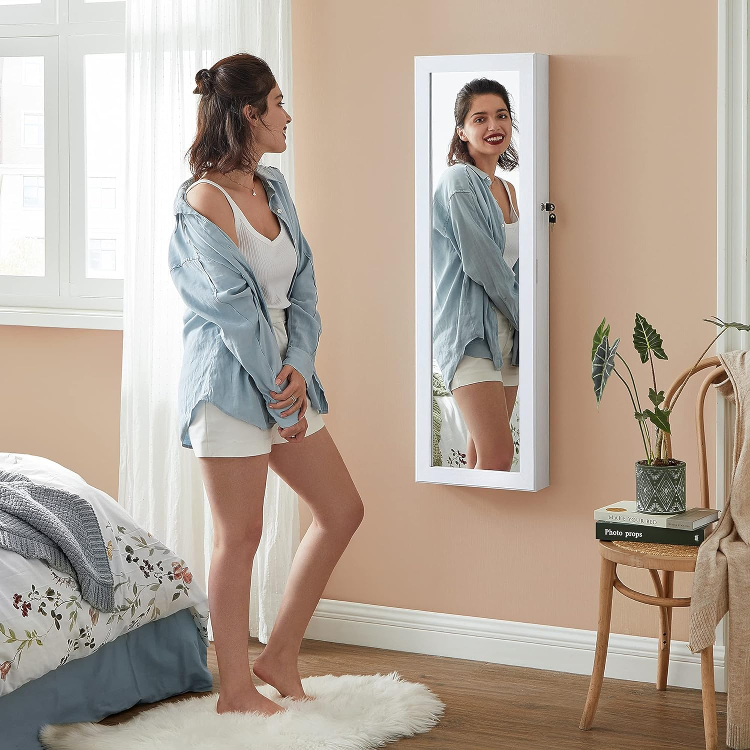 Mirror Jewelry Cabinet 3