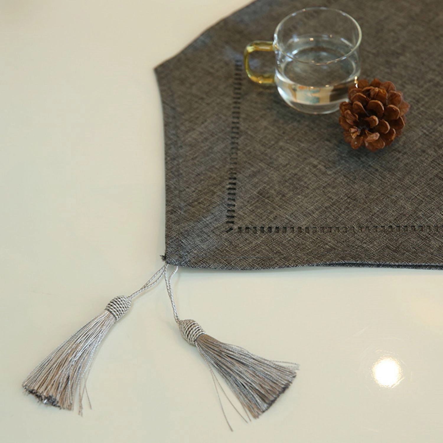 Homes Cotton Linen Table Runner Machine Washable 1