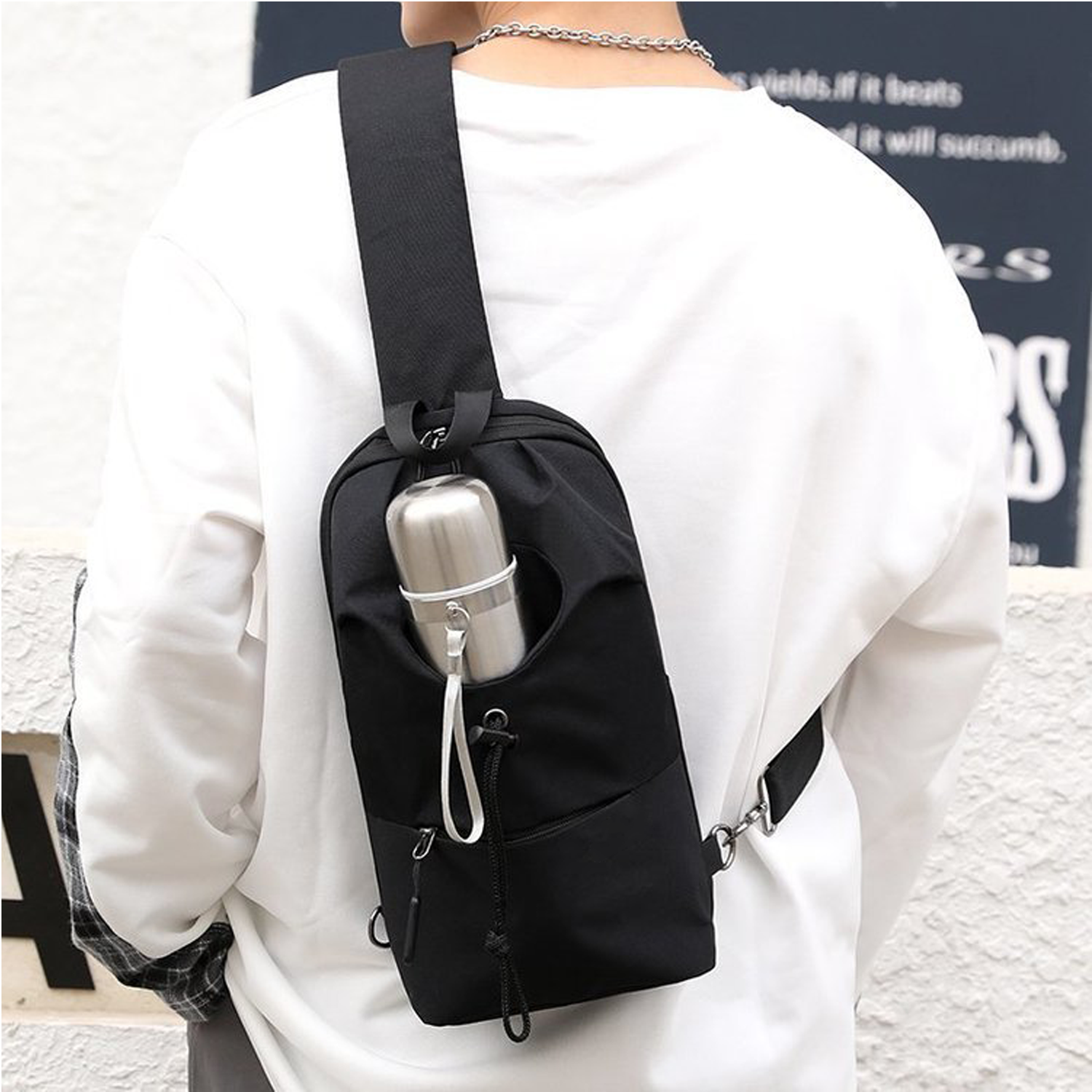 Men's Crossbody Sling Bag: Stylish Look, Versatile Use 5