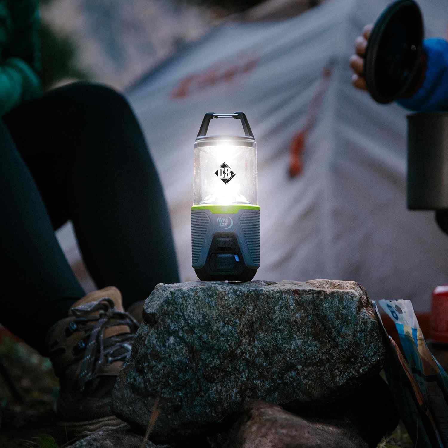 Nite Ize® RADIANT® RL2™ RECHARGEABLE LANTERN 7