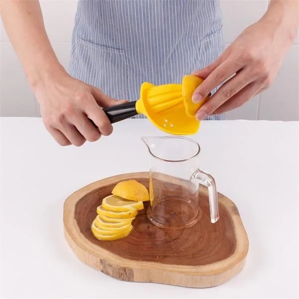 4 in 1 Manual Juicer Lemon Squeezer 3