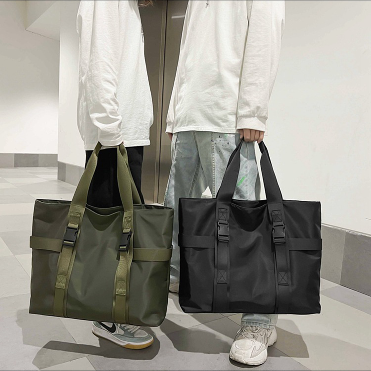 Travel Tote Bag 2