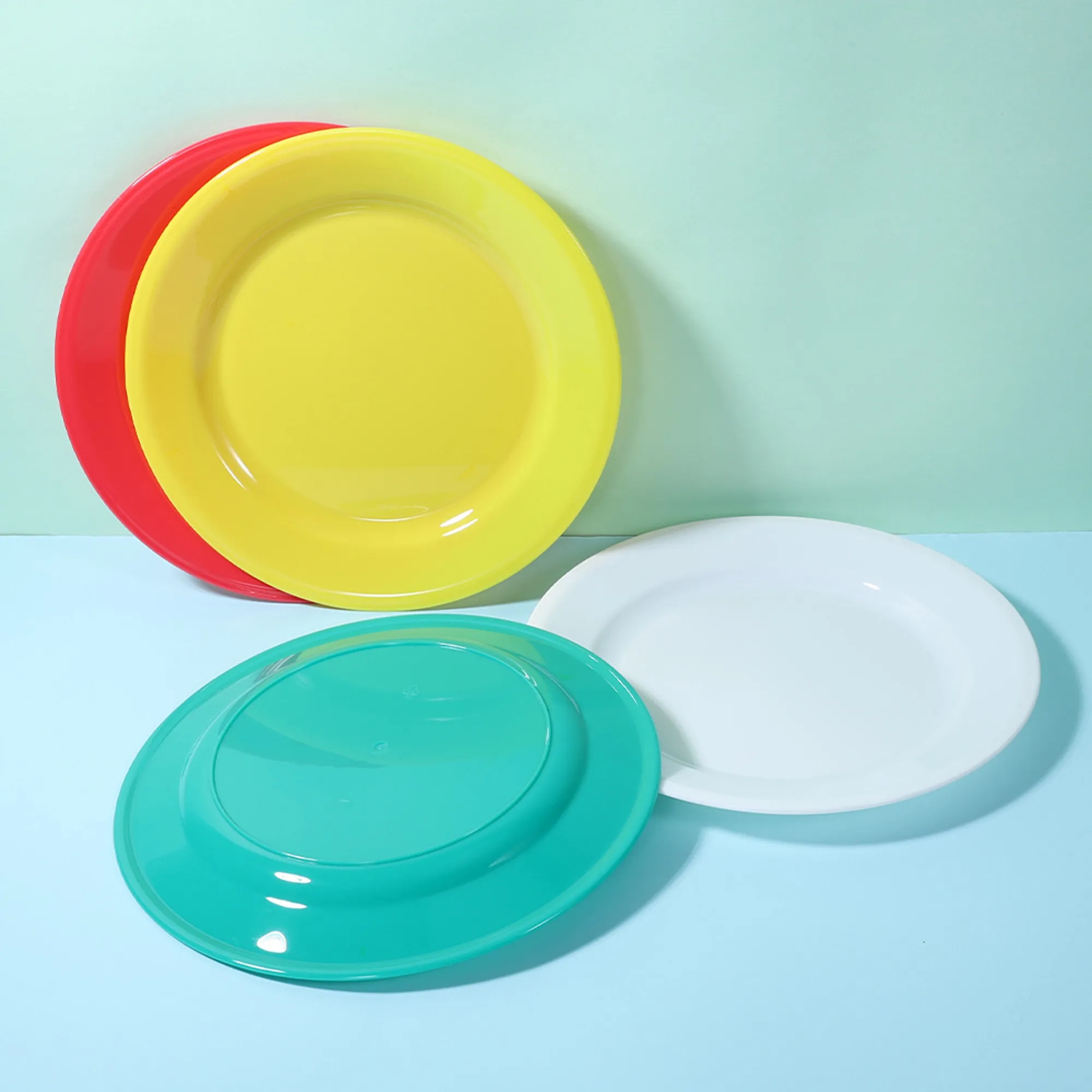 Round Outdoor Plastic Picnic Plate 6