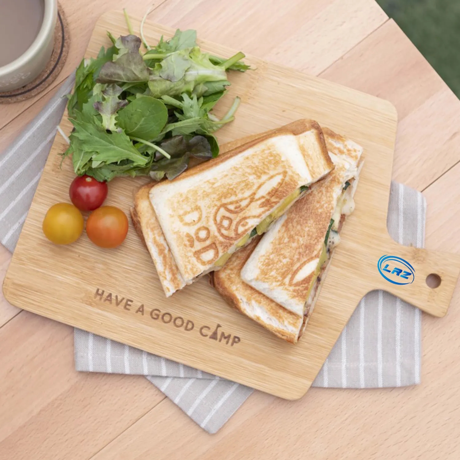 Wood Cutting Board With Handle 2