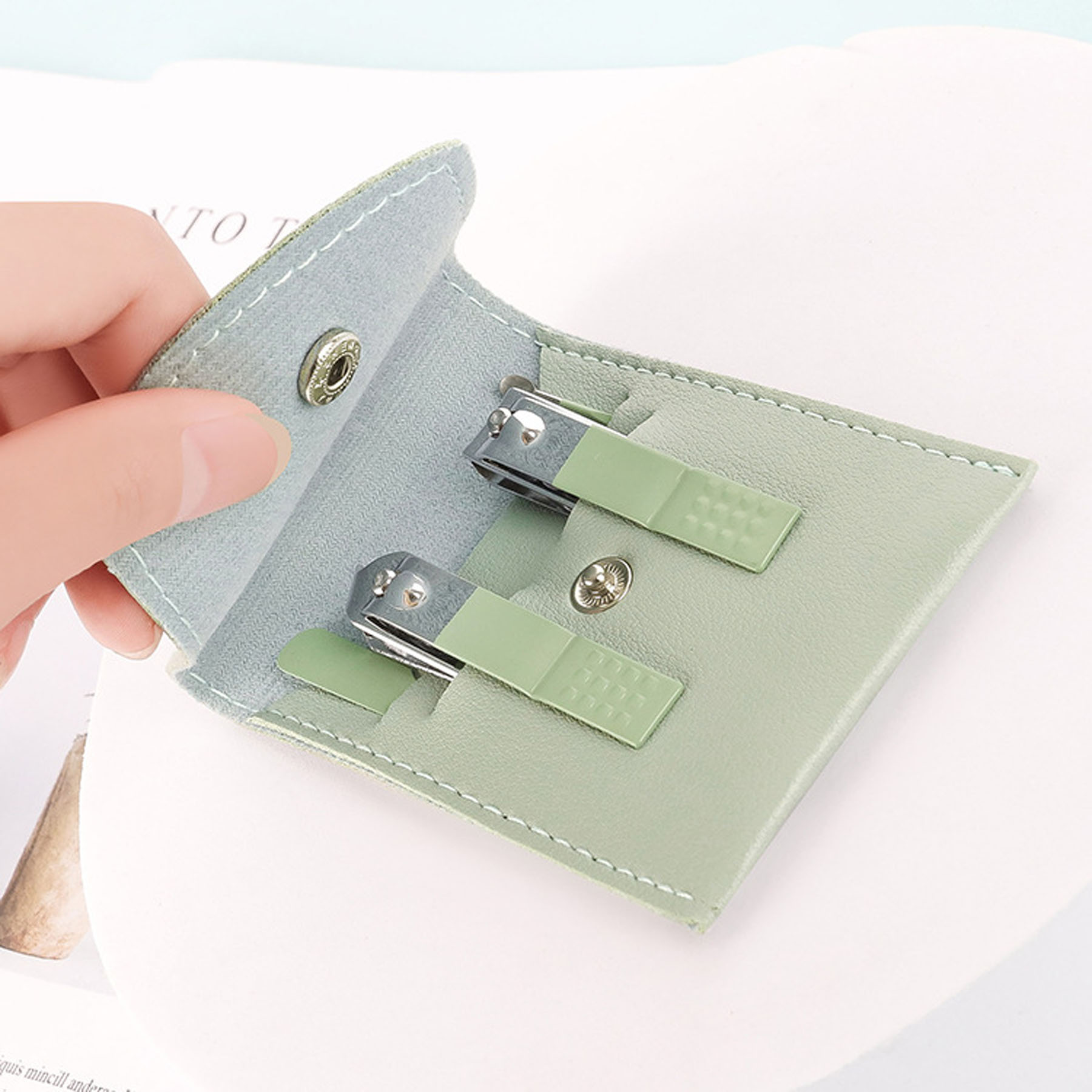 Faux Leather 4-Piece Manicure Kit 4