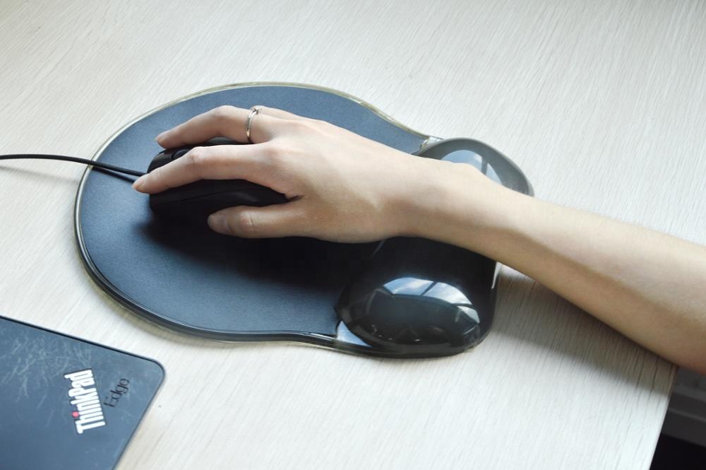 Silicone Gel Mouse Pad With Wrist Rest 5