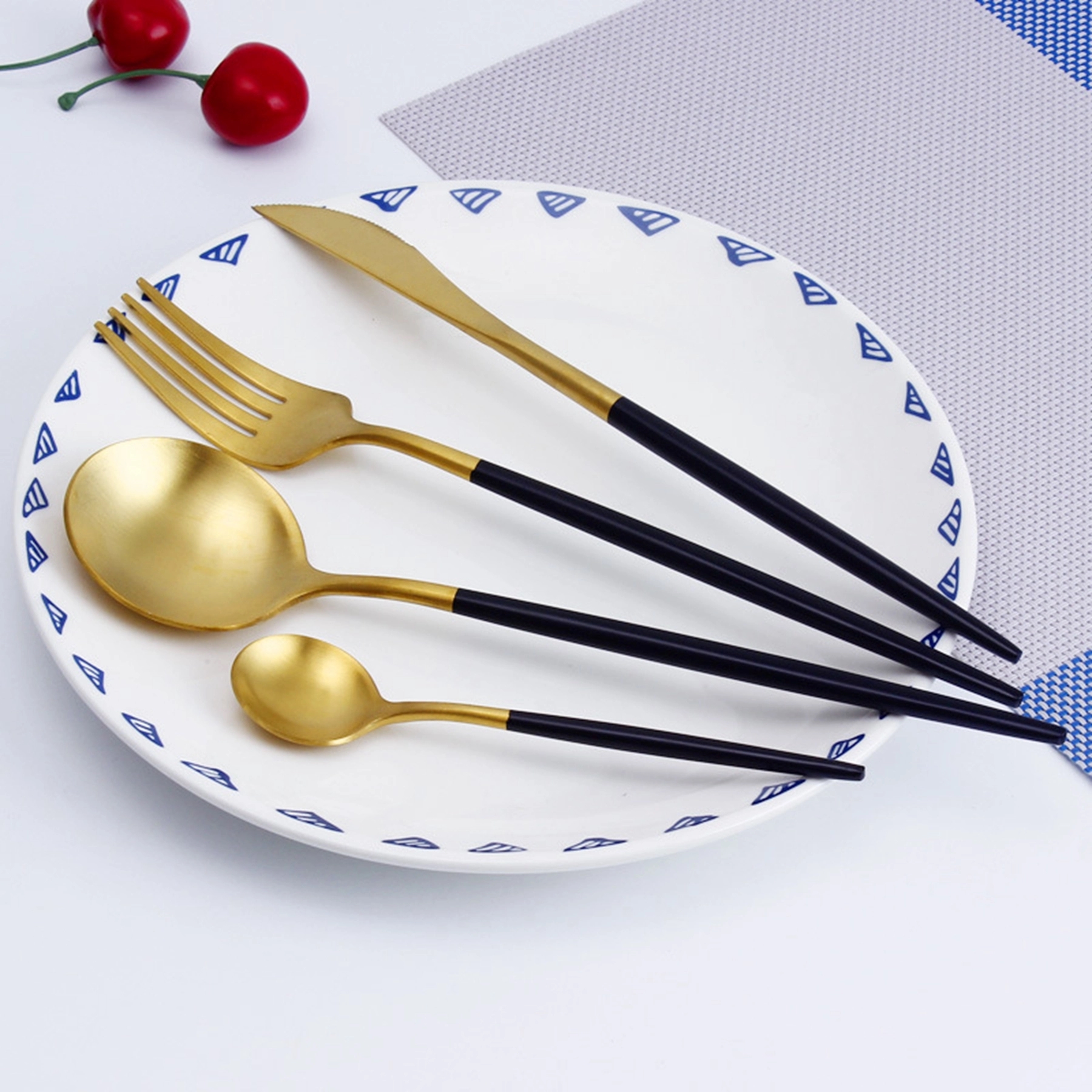 Stainless Steel Cutlery Set with Colorful Handle 13