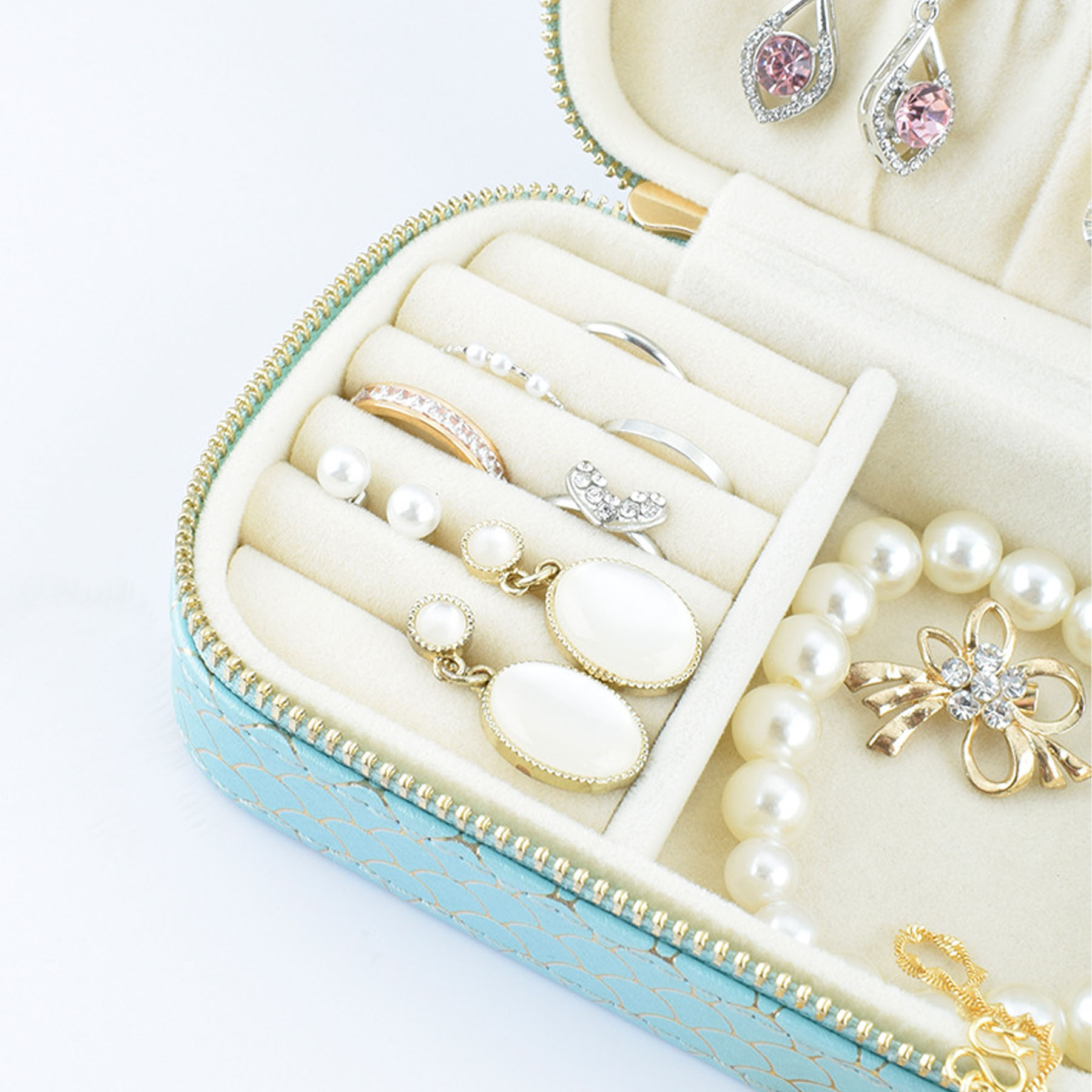Embossed Mini Jewelry Box with Gold Detailing 5
