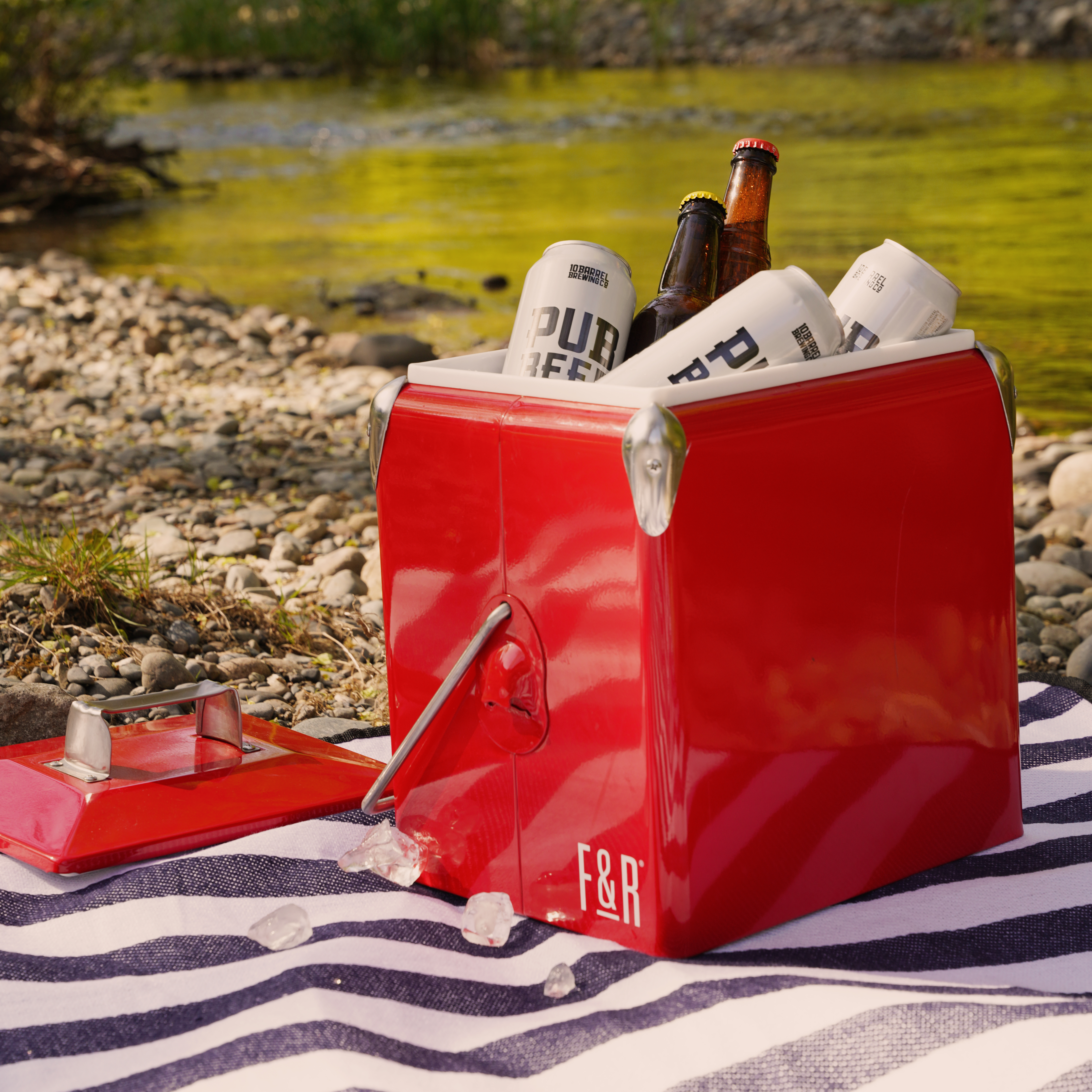 Foster & Rye® Vintage Metal Cooler 18