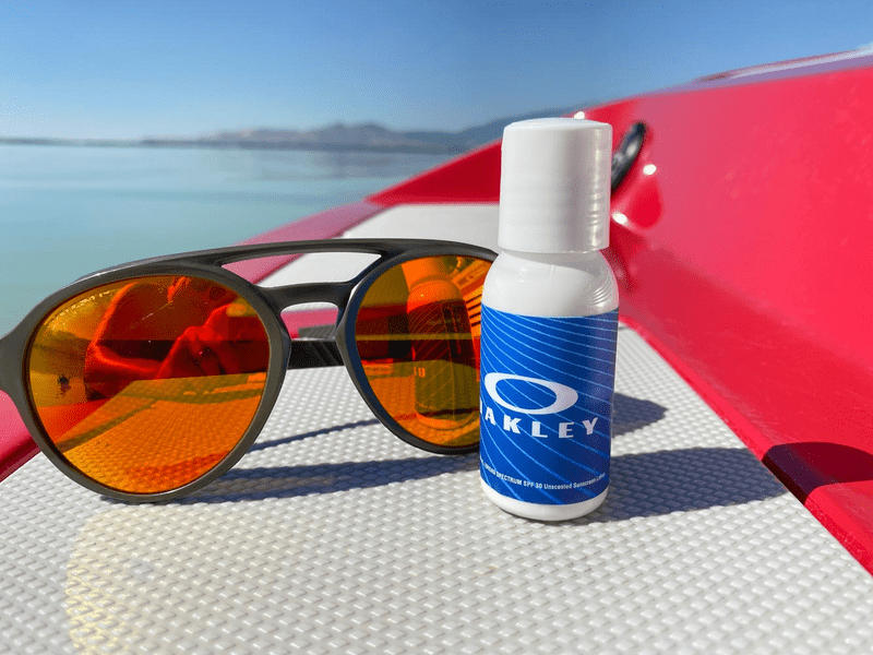 1 oz. SPF 30 Sunscreen in Clear Round Bottle 6