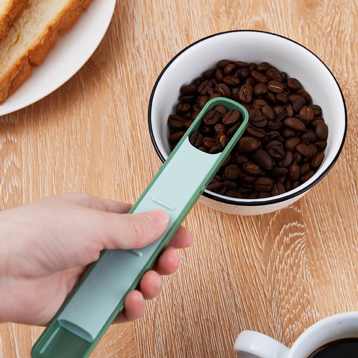 Double headed measuring spoon with Adjustable Scale 4