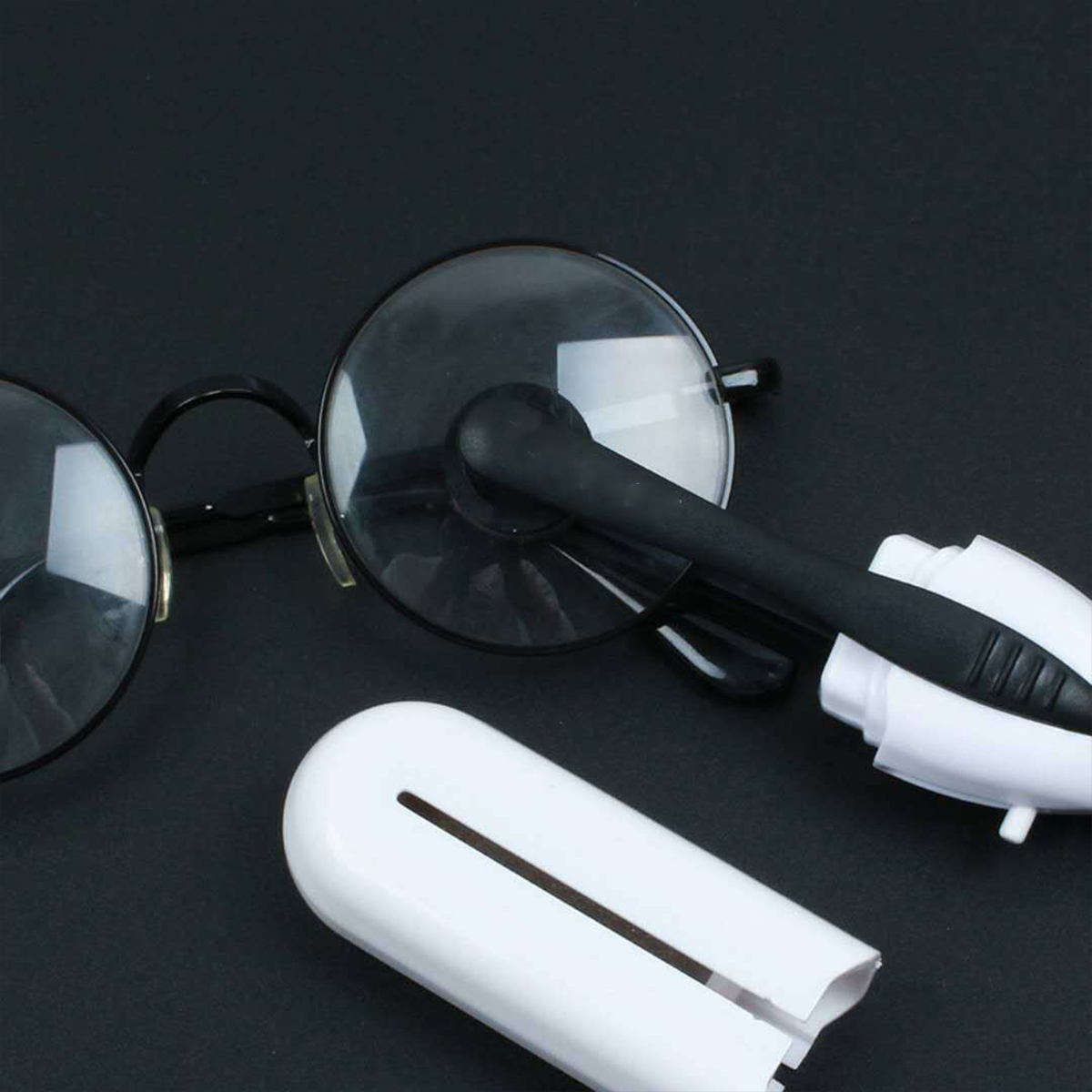 Eyeglass Microfiber Cleaner Brush 4